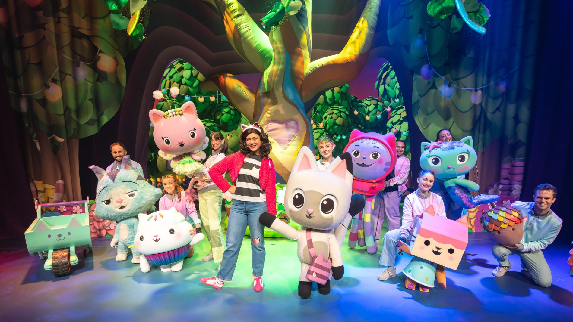 Slide 5: Gabby's Dollhouse Live! Presented by Walmart